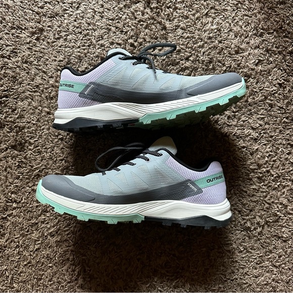 Salomon Outrise - Picture 6 of 6